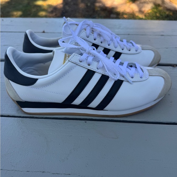 Adidas Men’s Sneakers – Size 10 – - Picture 4 of 12